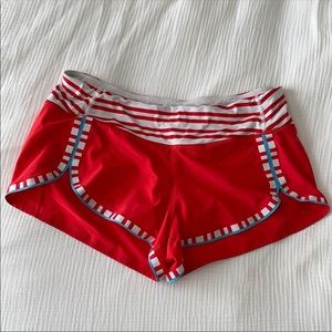 Red Lululemon Shorts w/ Lining, 2.5 Inch Seam. 6.